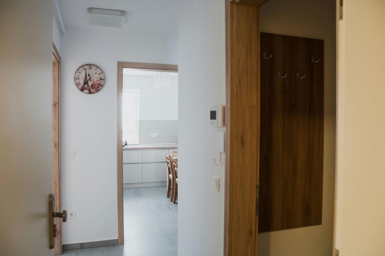 Apartament 4Tourists Braşov Exteriör bild